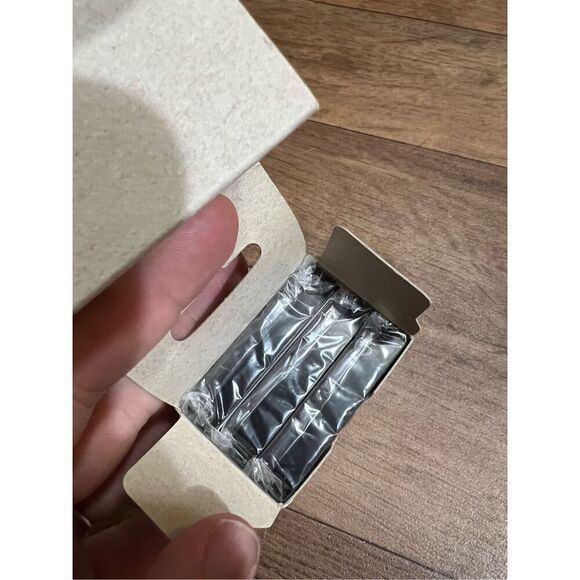 iRobot Roomba HEPA-Style Filter 3 Pack New - Picture 8 of 8